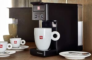 The Hamilton Alpharetta, Curio Collection by Hilton