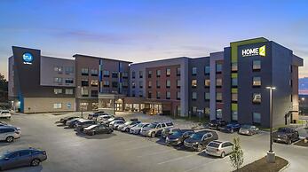 Tru By Hilton Omaha I-80 at 72nd Street, NE