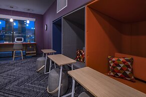 Tru By Hilton Omaha I-80 at 72nd Street, NE