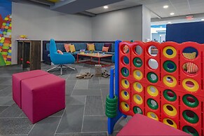 Tru By Hilton Omaha I-80 at 72nd Street, NE