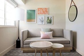 Hampton by Hilton Grand Cayman Seven Mile Beach