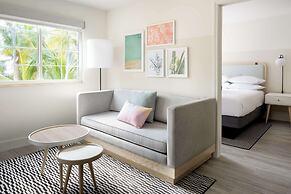 Hampton by Hilton Grand Cayman Seven Mile Beach