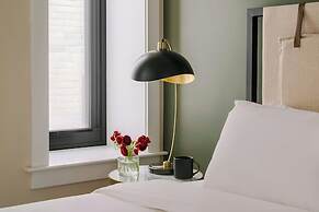 Sonder by Marriott Bonvoy Jewelers Row Apartments Millenium Park