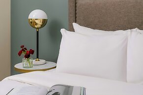 Sonder by Marriott Bonvoy Jewelers Row Apartments Millenium Park