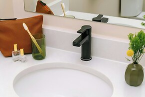 Sonder by Marriott Bonvoy Jewelers Row Apartments Millenium Park