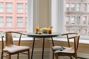 Sonder by Marriott Bonvoy Jewelers Row Apartments Millenium Park