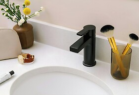 Sonder by Marriott Bonvoy Jewelers Row Apartments Millenium Park