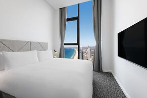 Meriton Suites Surfers Paradise