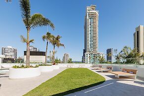 Meriton Suites Surfers Paradise