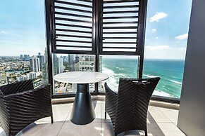 Meriton Suites Surfers Paradise