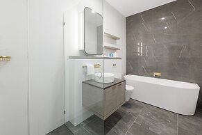 Meriton Suites Surfers Paradise