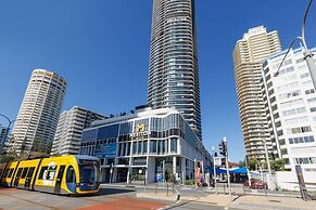 Meriton Suites Surfers Paradise