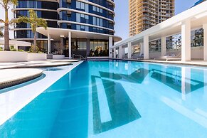 Meriton Suites Surfers Paradise