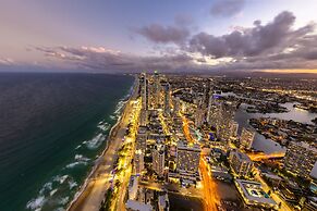 Meriton Suites Surfers Paradise