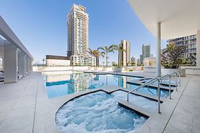 Meriton Suites Surfers Paradise