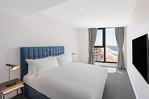 Meriton Suites Surfers Paradise