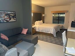 La Quinta Inn & Suites by Wyndham Coralville Iowa City