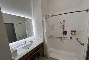 La Quinta Inn & Suites by Wyndham Coralville Iowa City