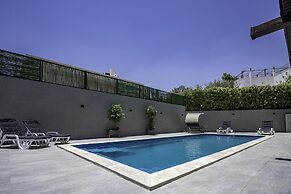 YalaRent Caesar's Villa - Families only