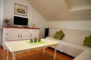 Sea View Apartment on Walking Distance to sea