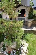 Sea View Apartment on Walking Distance to sea