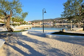 Sea View Apartment on Walking Distance to sea