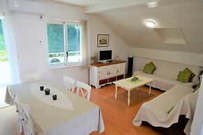 Sea View Apartment on Walking Distance to sea