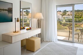 Atlantica Aqua Blue Hotel