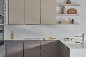 Sonder by Marriott Bonvoy Britain Quay Apartments Grand Canal Square