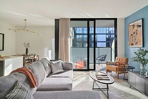 Sonder by Marriott Bonvoy Britain Quay Apartments Grand Canal Square