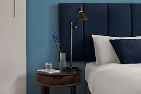 Sonder by Marriott Bonvoy Britain Quay Apartments Grand Canal Square