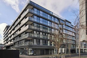 Sonder by Marriott Bonvoy Britain Quay Apartments Grand Canal Square