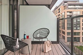 Sonder by Marriott Bonvoy Britain Quay Apartments Grand Canal Square