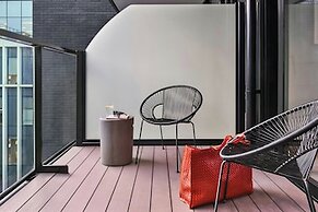 Sonder by Marriott Bonvoy Britain Quay Apartments Grand Canal Square