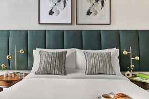 Sonder by Marriott Bonvoy Britain Quay Apartments Grand Canal Square