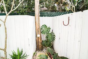 Your Luxury Escape - Paradise Palms