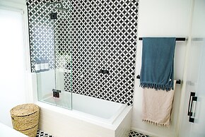 Your Luxury Escape - Paradise Palms