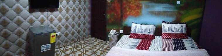 Mother's Royal Hotel