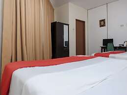 OYO 90180 Gemilang Hotel Kerteh