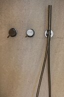 Canale Hotel & Suites