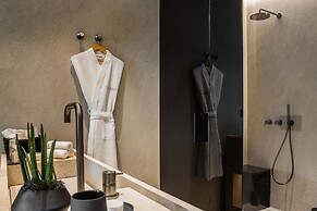 Canale Hotel & Suites