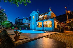 Infinity Flora Villa