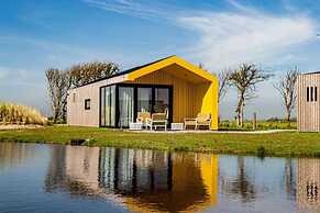 Comfortable Lodge Near sea at 500m