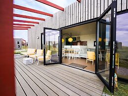 Comfortable Lodge Near sea at 500m