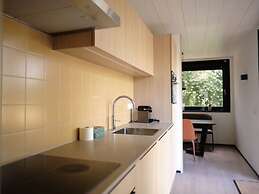 Luxury Lodge With Roof Terrace, Near Maastricht