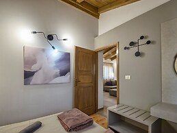 Cozy, Spacious and Fenced Holiday Home Near the Sea