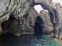 Cozy Apartment in Siracusa near Sea & City Center