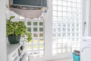 Apt Mairena Forest sea View & Pool