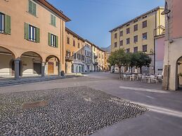 Holiday Home in Clusane Near Lake