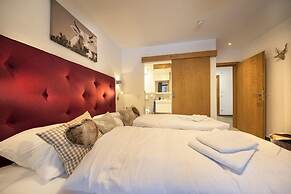 Ornate Chalet in Neukirchen near Wildkogel Ski Arena